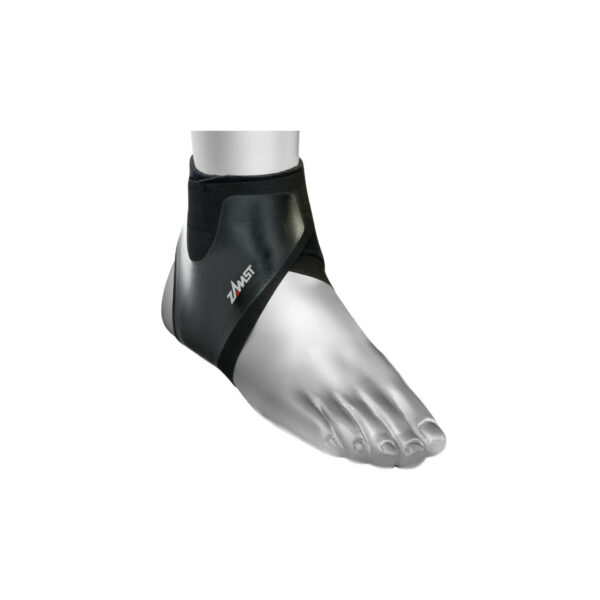 Chevillère droite Zamst Ankle Brace Filmista pour une protection optimale de votre cheville pendant le sport