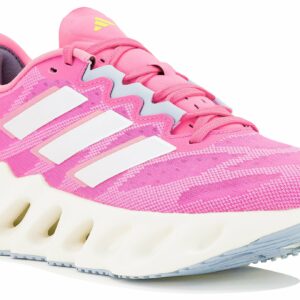 Chaussures de sport femme adidas Switch FWD en déstockage