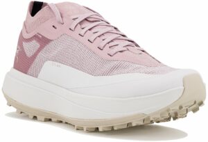 Boostez vos performances sur les sentiers avec les chaussures de sport femme Arcteryx Sylan