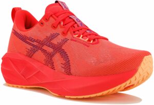 Chaussures de sport femme Asics Novablast 5 – Confort et dynamisme pour vos sessions de running