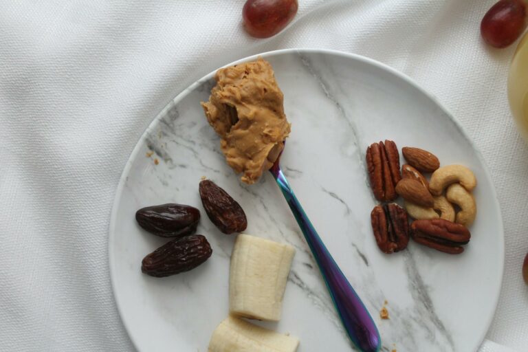 Energy balls dattes, noix de cajou et cacao cru