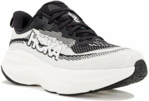 Nouvelles Chaussures de running Hoka One One Skyflow pour femmes!