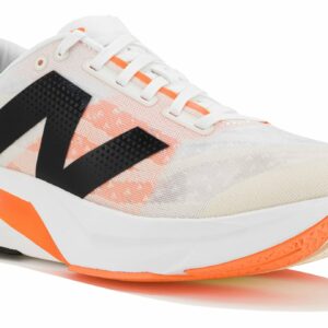 Chaussures de course New Balance FuelCell Rebel V4 pour hommes