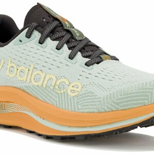 Chaussures de trail New Balance FuelCell SuperComp pour femme