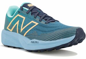Chaussures de sport femme New Balance FuelCell Venym en déstockage