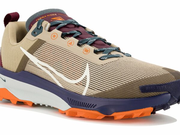 Chaussures de trail Nike Kiger 9 pour femme en déstockage