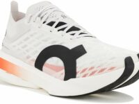 Chaussures de sport femme On-Running Cloudboom Strike pour battre des records de vitesse