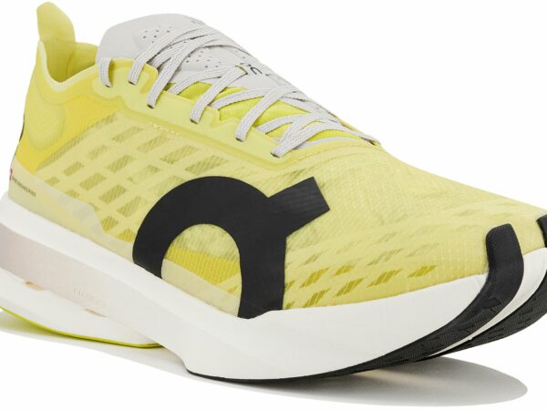 Chaussures de sport femme On-Running Cloudboom Strike pour battre des records de vitesse