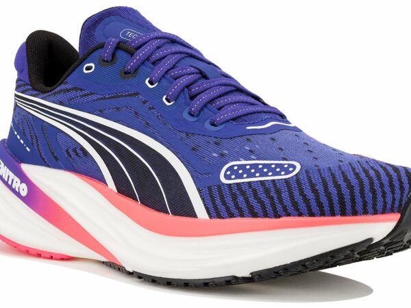 Chaussures de sport femme Puma Magnify Nitro 2 Tech en promotion