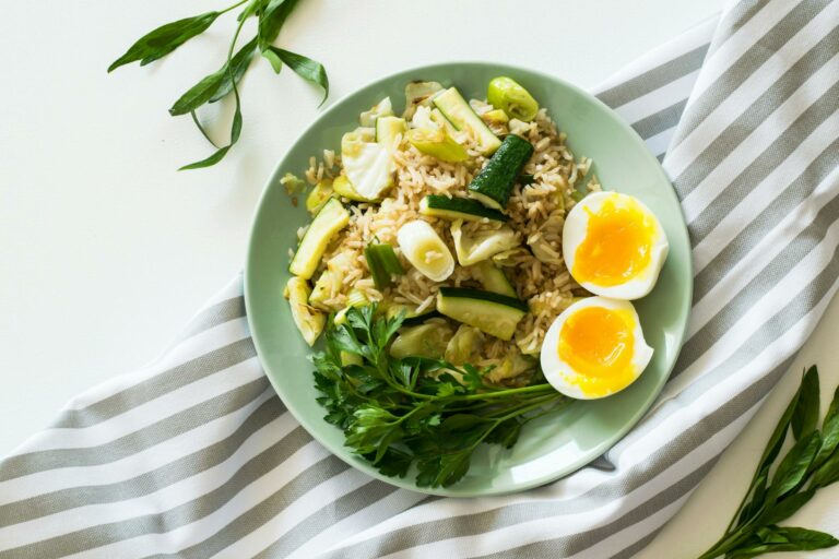 Riz basmati, poulet, huile d’olive et courgettes vapeur