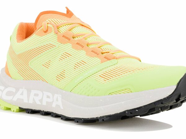 Chaussures de trail femme à la fois performantes et respectueuses de l'environnement