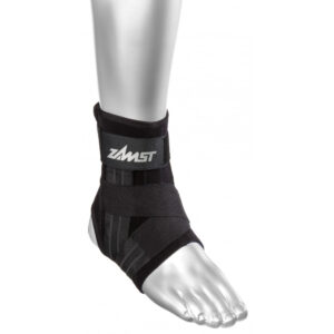 Chevillère droite Zamst Ankle Brace A1 pour la prévention des entorses