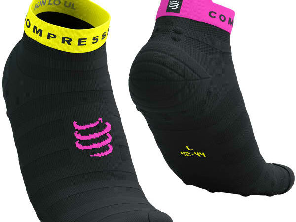 Chaussettes de running compressport Pro Racing Socks V4.0 Ultralight Run Low - Noir - taille 45/48 2025