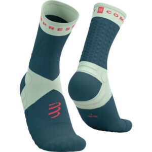 Chaussettes de trail COMPRESSPORT Ultra Trail Socks V2.0 – Bleu / Vert – taille 35/38