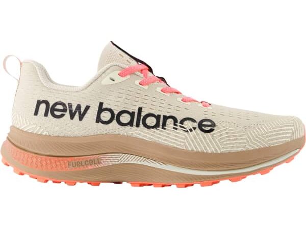 Chaussures de trail NEW BALANCE Fuelcell Supercomp - Beige - taille 41 1/2 2025
