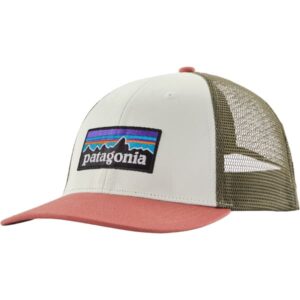 Casquette PATAGONIA P6 Logo Lopro Trucker Hat – Blanc / Rose / Vert – Taille Unique