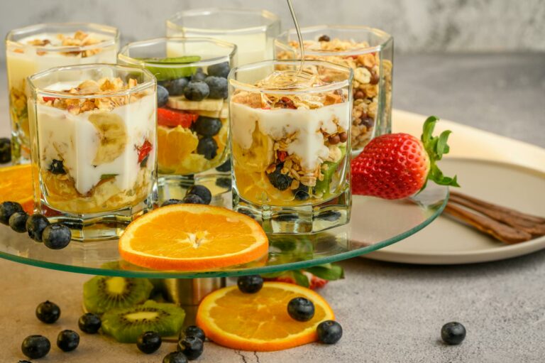 Porridge express au micro-ondes : banane, cannelle, lait d’avoine