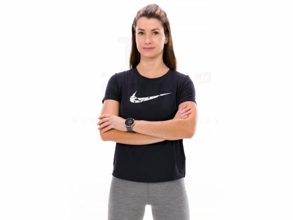 Nike Dri-Fit Swoosh W vêtement running femme déstockage