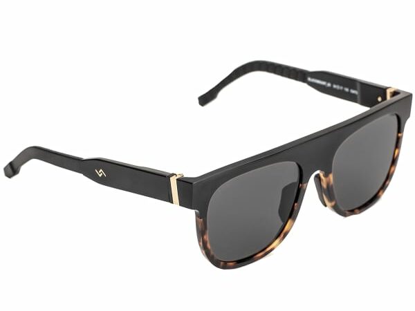 RAISED BLACKMOUNT 03