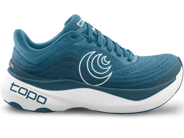 TOPO ATHLETIC AURA