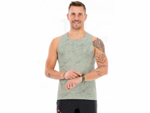 Asics Fujitrail vêtement running homme déstockage