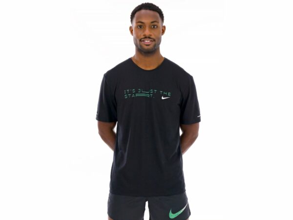 Nike Dri-Fit Rise 365 Kipchoge vêtement running homme déstockage