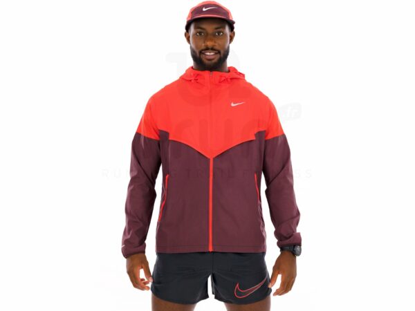 Nike Impossibly Light Windrunner
