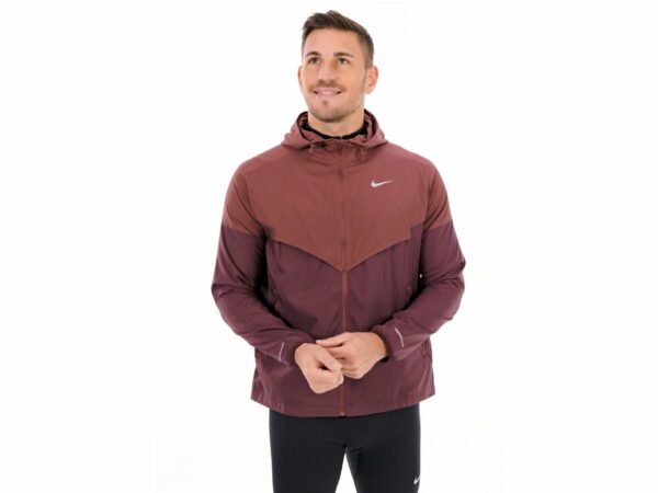 Nike Impossibly Light Windrunner