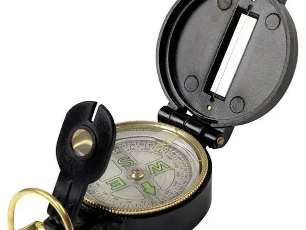 Boussole sportive avec viseur Highlander lensatic