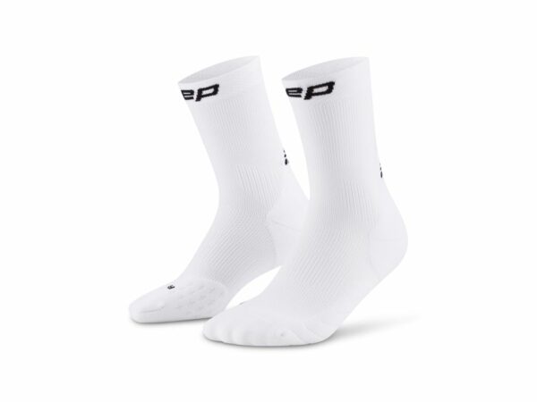 Core Run Mid Cut Socks