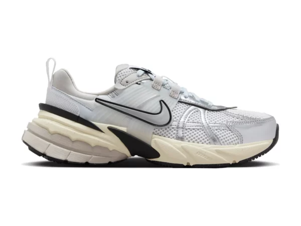 Chaussures de running femme Nike V2K Run