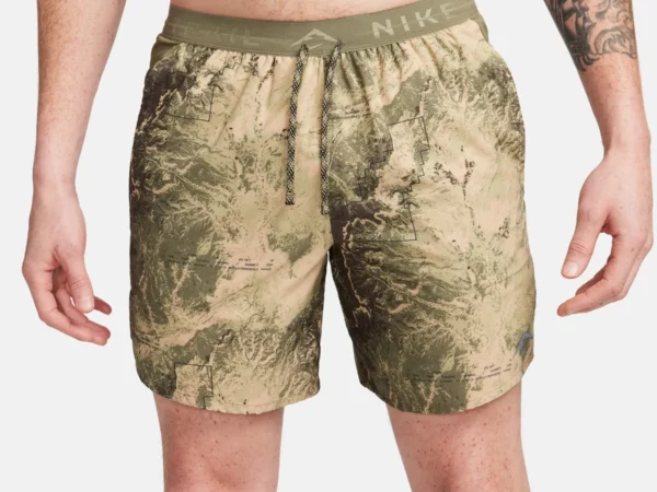 Short Nike Stride