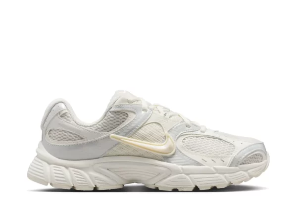 Baskets femme Nike V5 RNR
