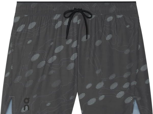 ON RUNNING TRAIL SHORTS