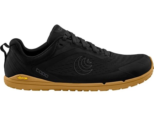 TOPO ATHLETIC CONNECT BLACK M