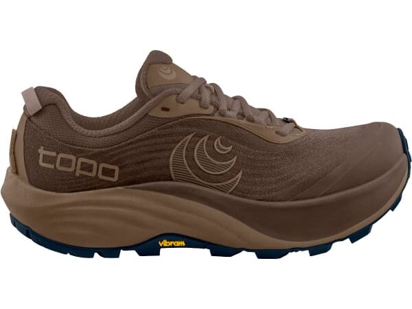 TOPO ATHLETIC PURSUIT 3 BROWN M