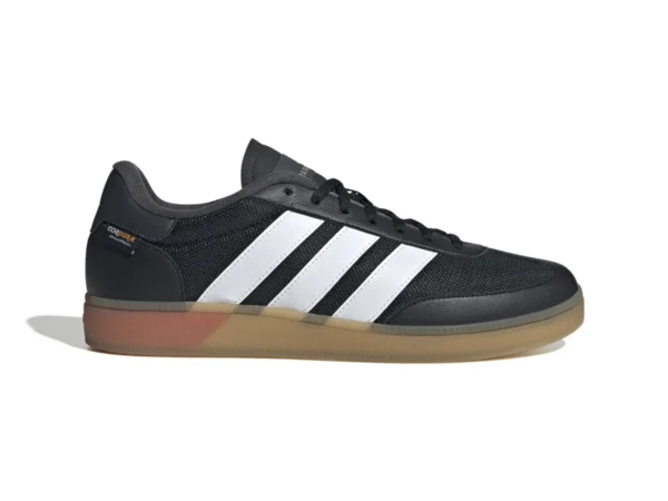 Chaussures de cross training adidas Spezial