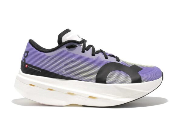 Chaussures plaque carbone running On Cloudboom Volt - Femme