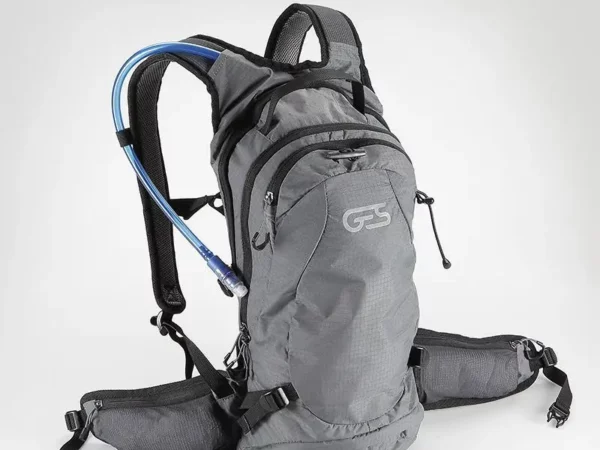 Sac d'hydratation et poche d'eau Ges