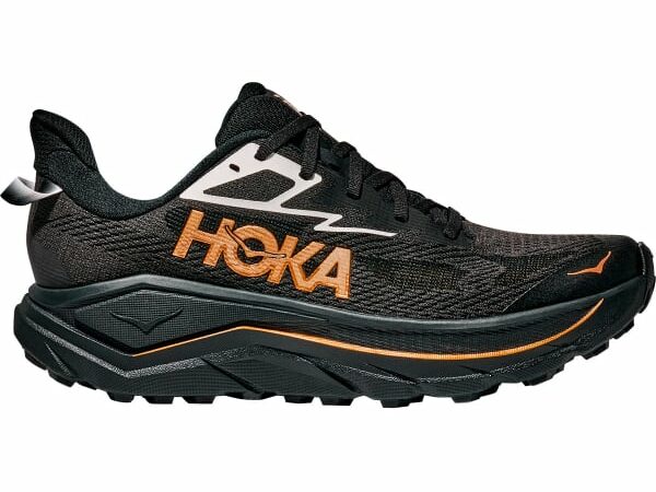 HOKA ONE ONE CHALLENGER 8 M