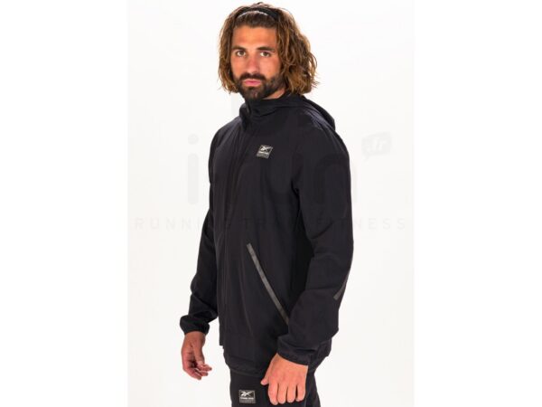 Reebok Performance Certified Vector M