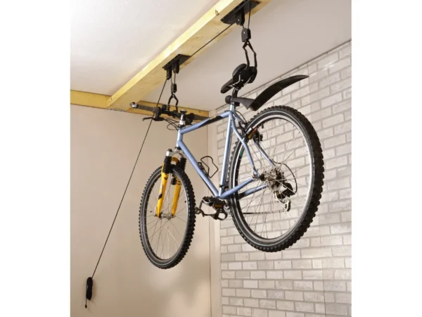 Support plafond accroche par le guidon et la selle Mottez